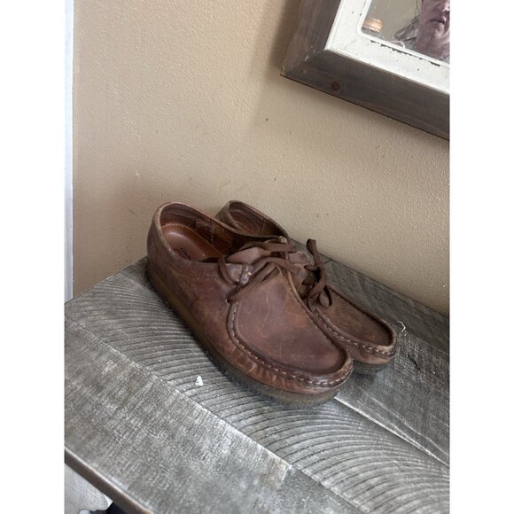 Womens Clarks Originals 38257 WALLABEE Brown Beeswax Chukka Shoes 9 M - Picture 1 of 4